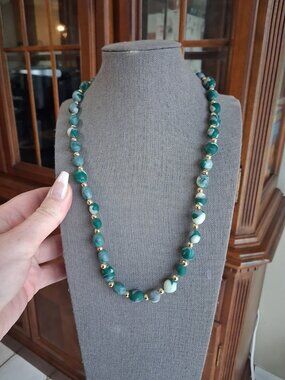 20 inch Green beaded necklace